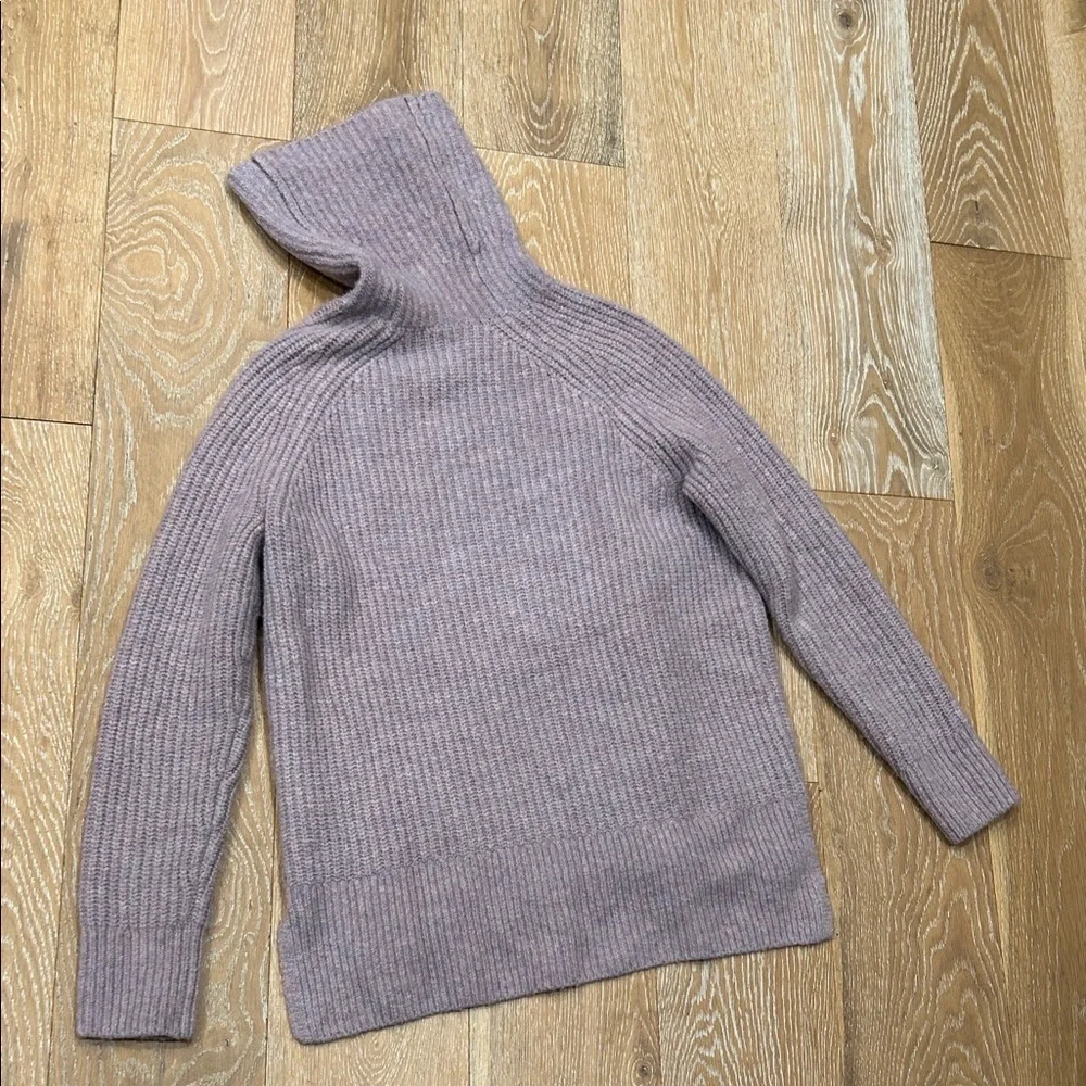 Madewell Mercer Turtleneck Sweater in Lavender Coziest Yarn
